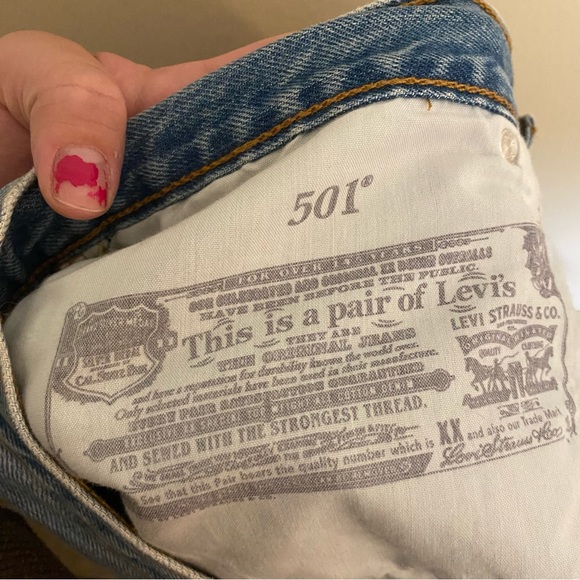 Levi’s 501 High Rise Cutoff Shorts 31 - Picture 4 of 5